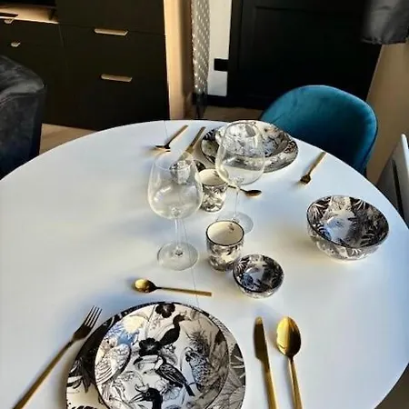 Apartment Coeur De - Hyper Centre - Classe 3 Etoiles - 2 Pers - 150m Royan