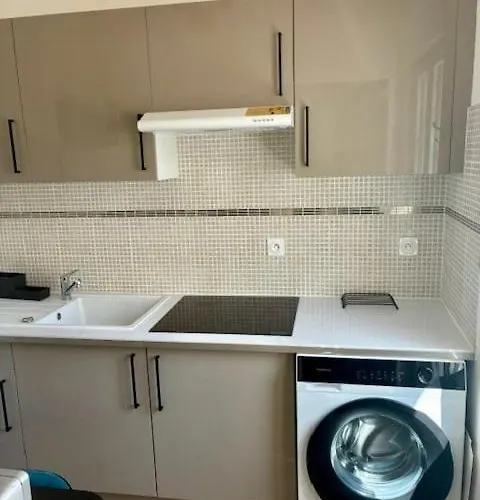 Coeur De - Hyper Centre - Classé 3 étoiles - 2 Pers - 150m * Royan