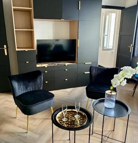 Appartamento Coeur De - Hyper Centre - Classé 3 étoiles - 2 Pers - 150m *